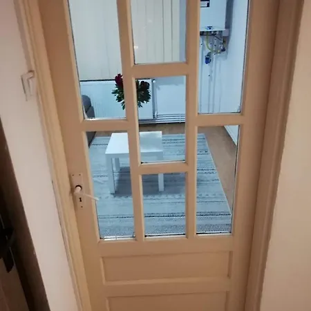 Garsoniera Andreea-Raluca Apartmán *